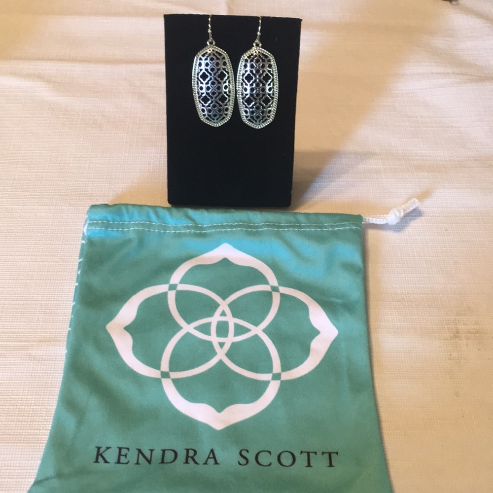Kendra Scott Elle Filigree Drop Earrings